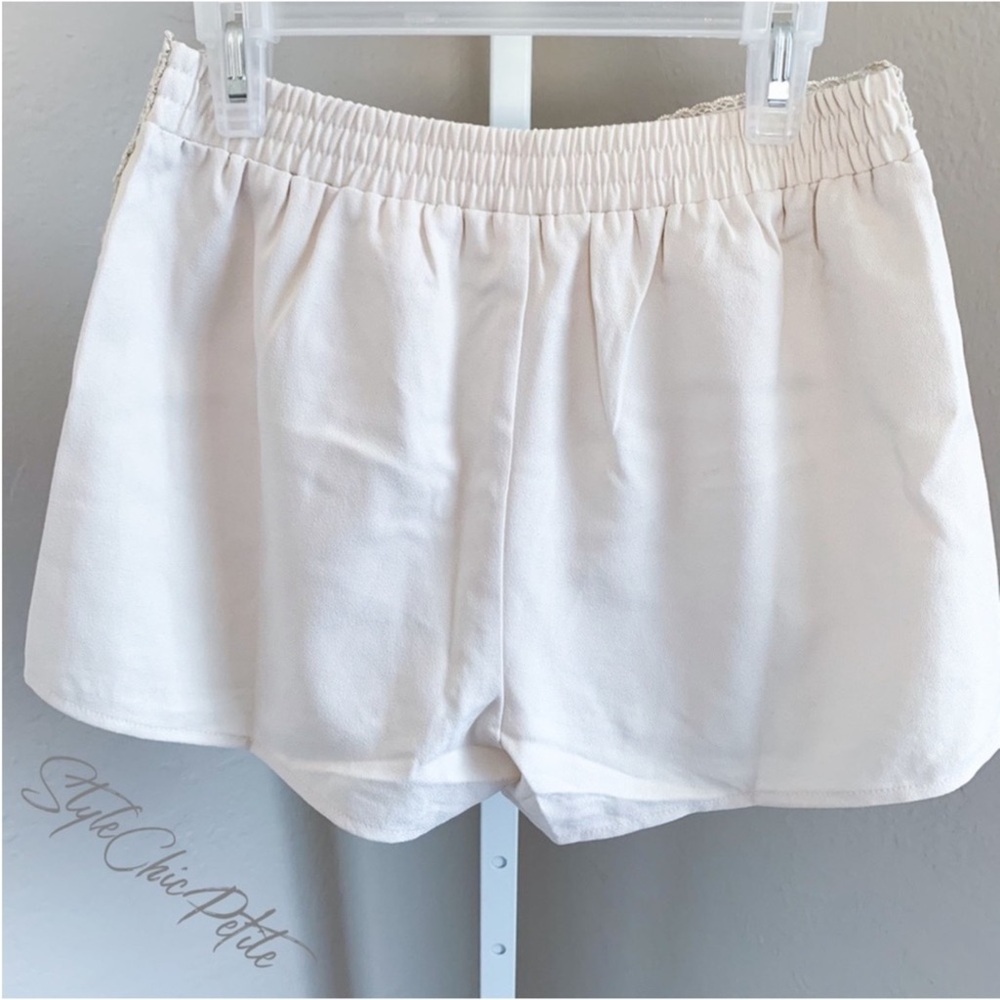 Sweet Journey Chic Cream Lace Women's High Waist Shorts Size S - Picture 3 of 7